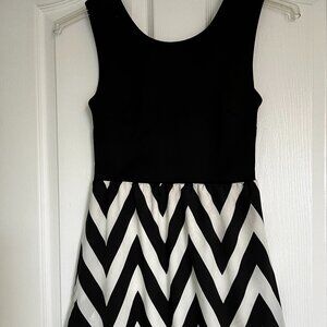 Modcloth Black & White Chevron Dress